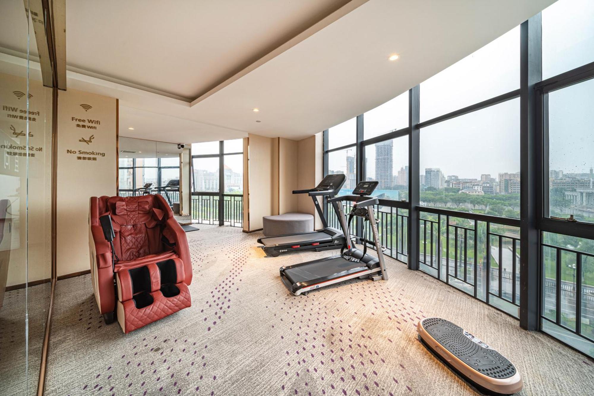 Echarm International Hotel Guangzhou Baiyun International Airport Huadu Plaza Branch - Free Deliver Service To Guangzhou Baiyun International Airport & Free Deliver Service To Canton Fair Complex During Canton Fair Period ภายนอก รูปภาพ