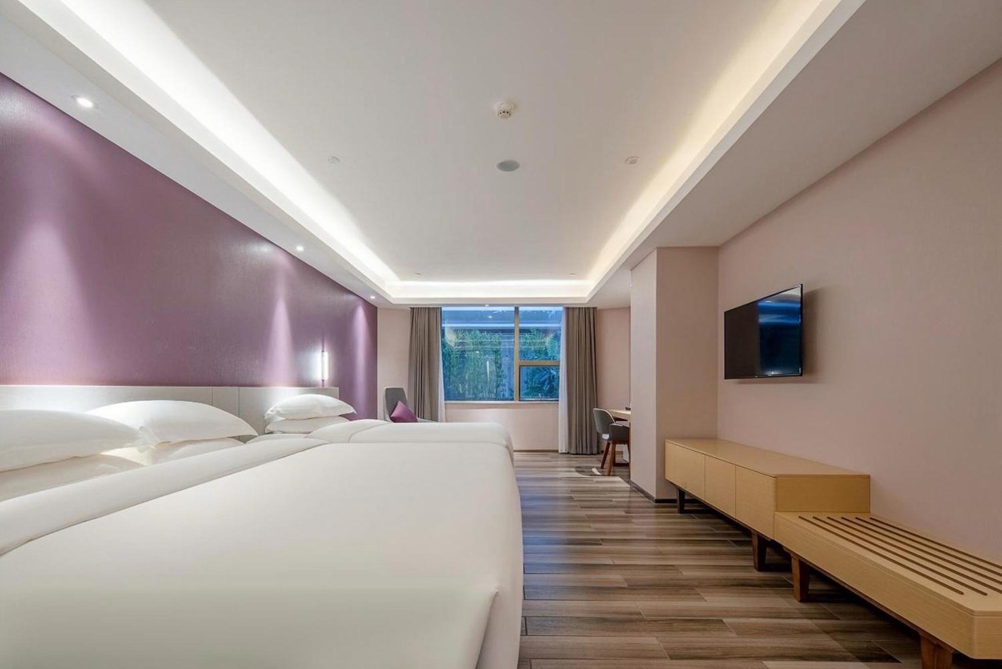 Echarm International Hotel Guangzhou Baiyun International Airport Huadu Plaza Branch - Free Deliver Service To Guangzhou Baiyun International Airport & Free Deliver Service To Canton Fair Complex During Canton Fair Period ภายนอก รูปภาพ