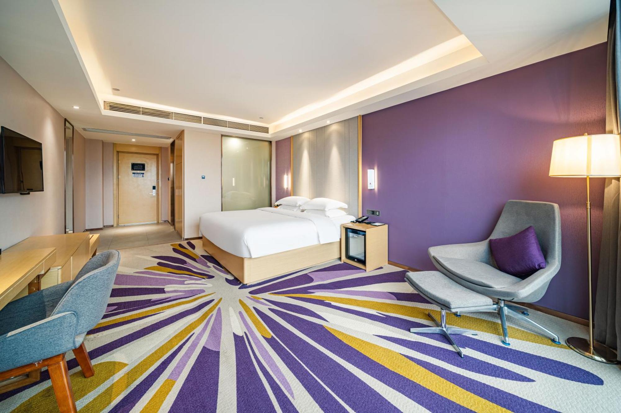 Echarm International Hotel Guangzhou Baiyun International Airport Huadu Plaza Branch - Free Deliver Service To Guangzhou Baiyun International Airport & Free Deliver Service To Canton Fair Complex During Canton Fair Period ภายนอก รูปภาพ