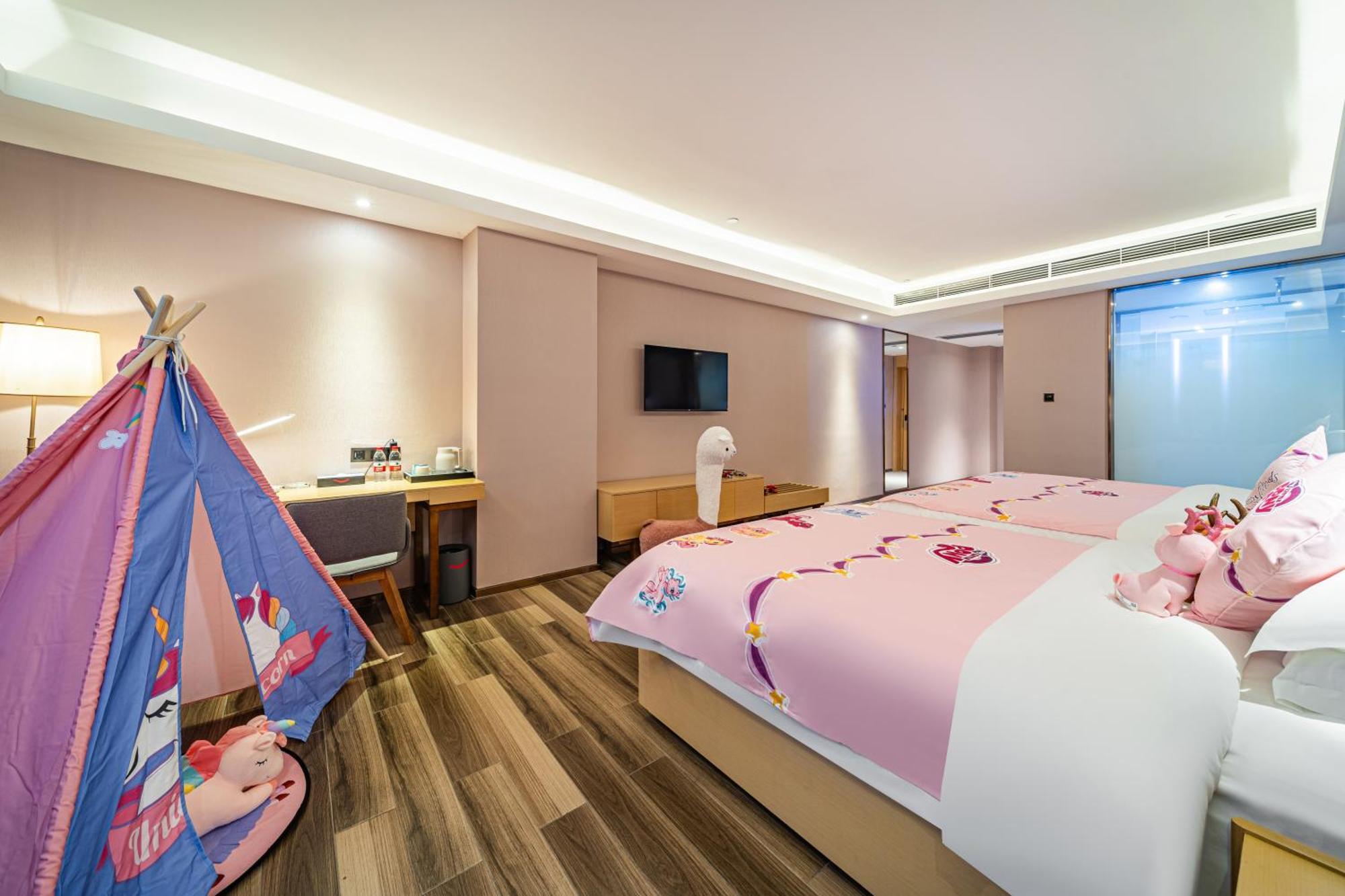 Echarm International Hotel Guangzhou Baiyun International Airport Huadu Plaza Branch - Free Deliver Service To Guangzhou Baiyun International Airport & Free Deliver Service To Canton Fair Complex During Canton Fair Period ภายนอก รูปภาพ