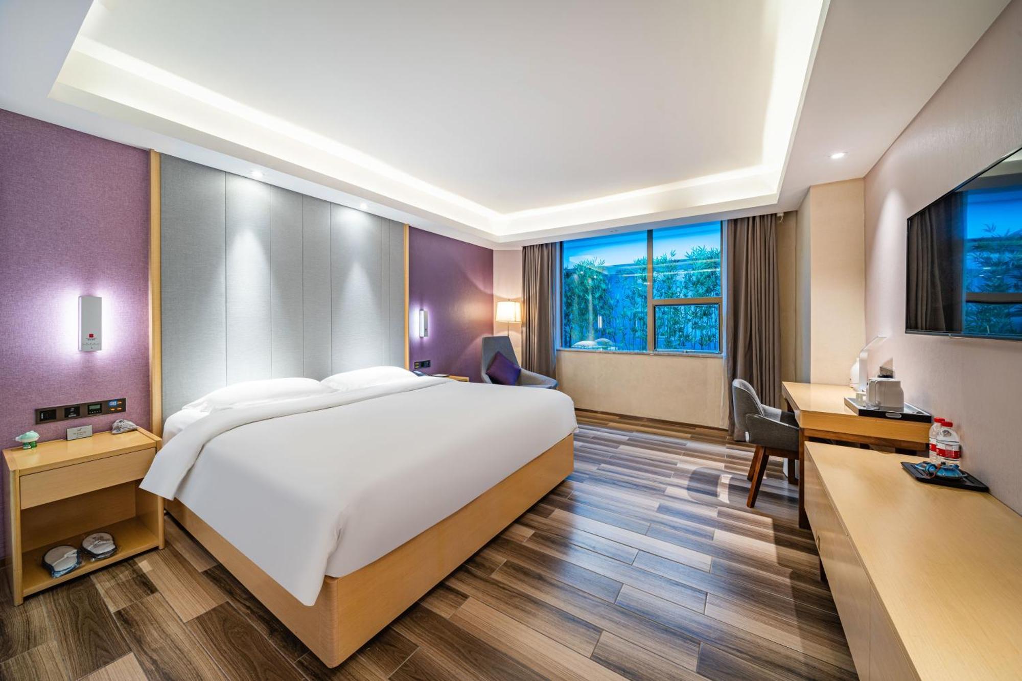 Echarm International Hotel Guangzhou Baiyun International Airport Huadu Plaza Branch - Free Deliver Service To Guangzhou Baiyun International Airport & Free Deliver Service To Canton Fair Complex During Canton Fair Period ภายนอก รูปภาพ