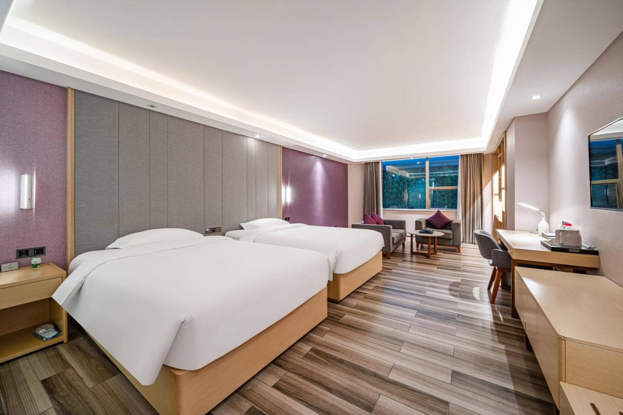 Echarm International Hotel Guangzhou Baiyun International Airport Huadu Plaza Branch - Free Deliver Service To Guangzhou Baiyun International Airport & Free Deliver Service To Canton Fair Complex During Canton Fair Period ภายนอก รูปภาพ