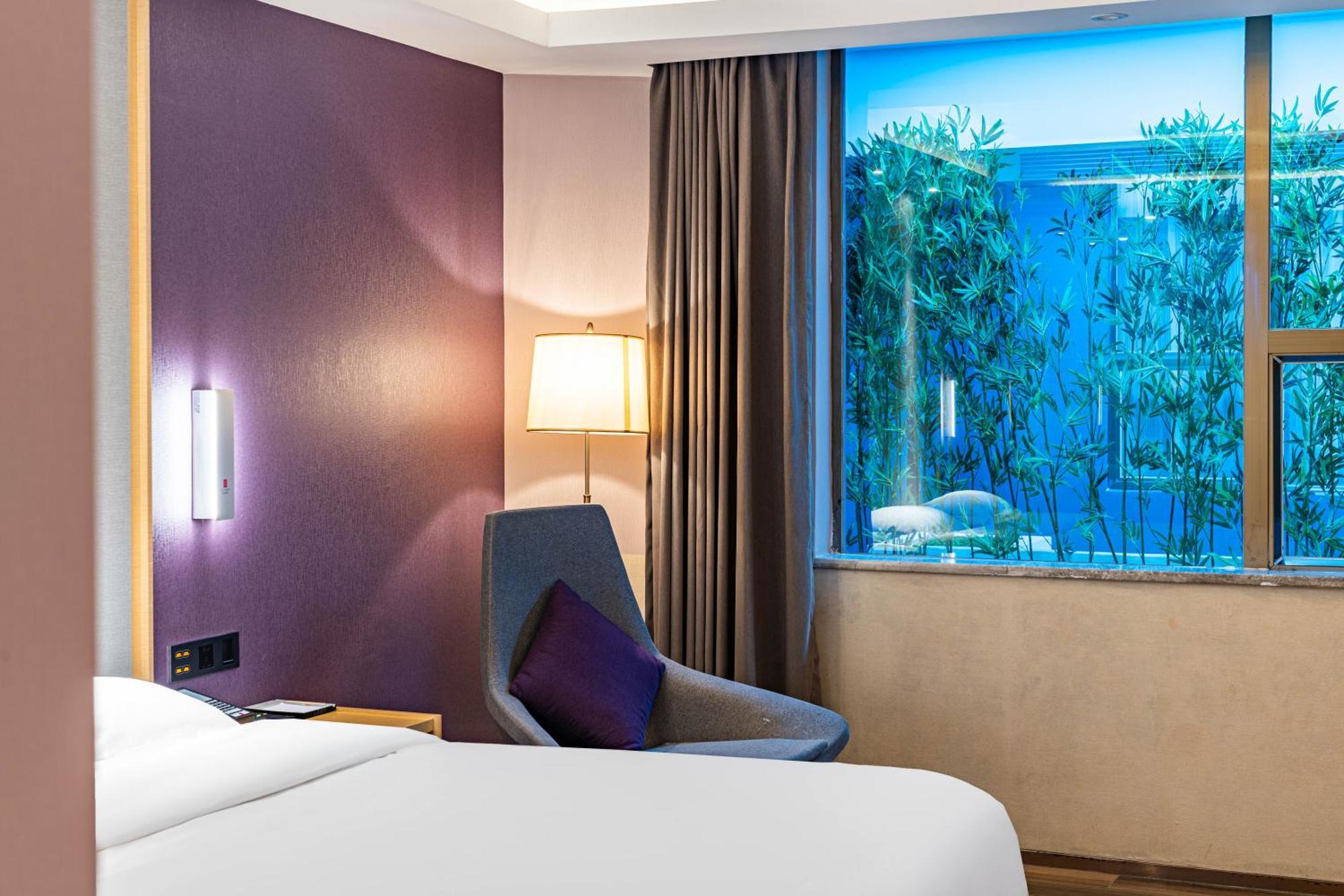 Echarm International Hotel Guangzhou Baiyun International Airport Huadu Plaza Branch - Free Deliver Service To Guangzhou Baiyun International Airport & Free Deliver Service To Canton Fair Complex During Canton Fair Period ภายนอก รูปภาพ